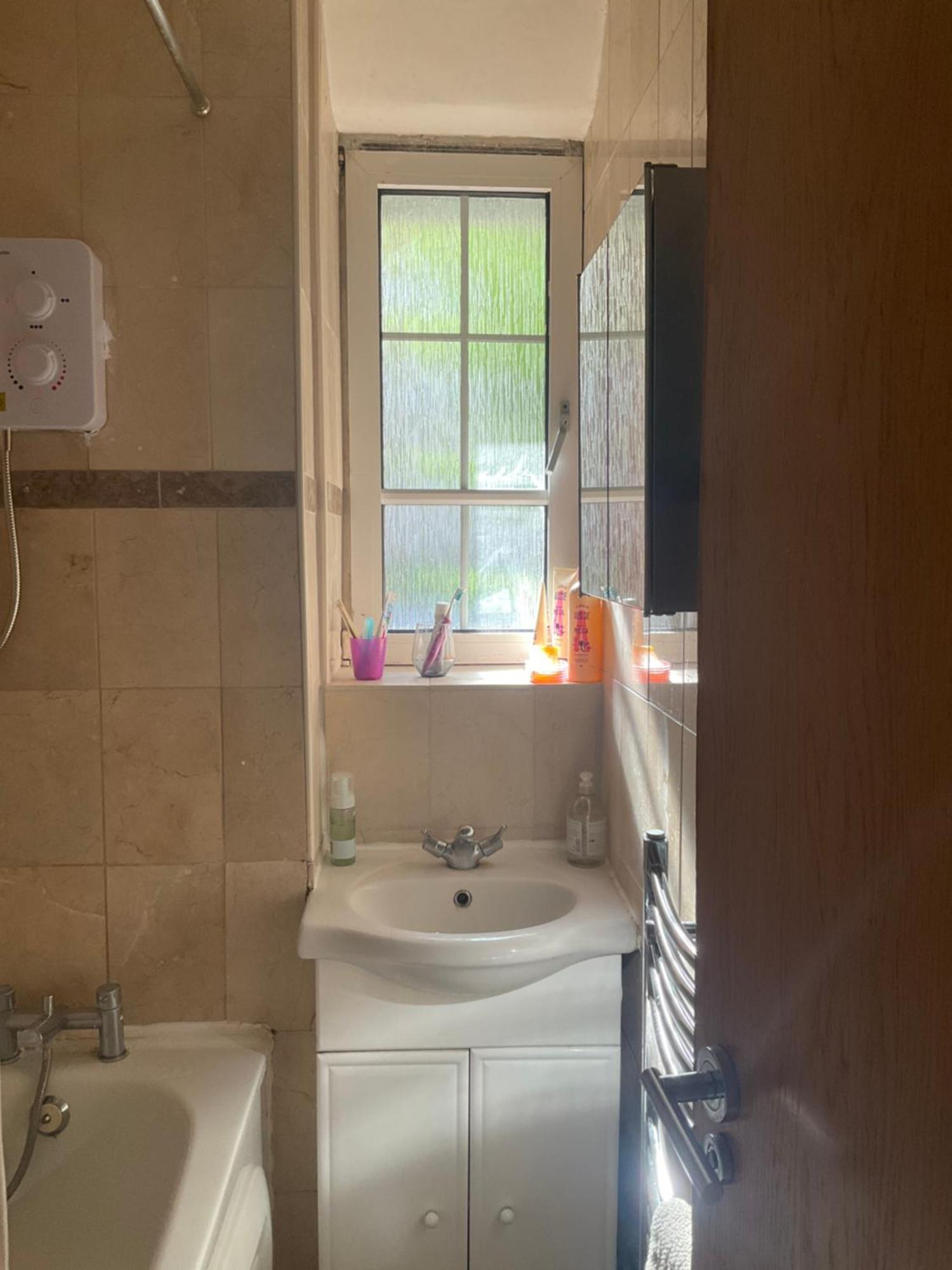 Separate Rooms By The Thames لندن المظهر الخارجي الصورة